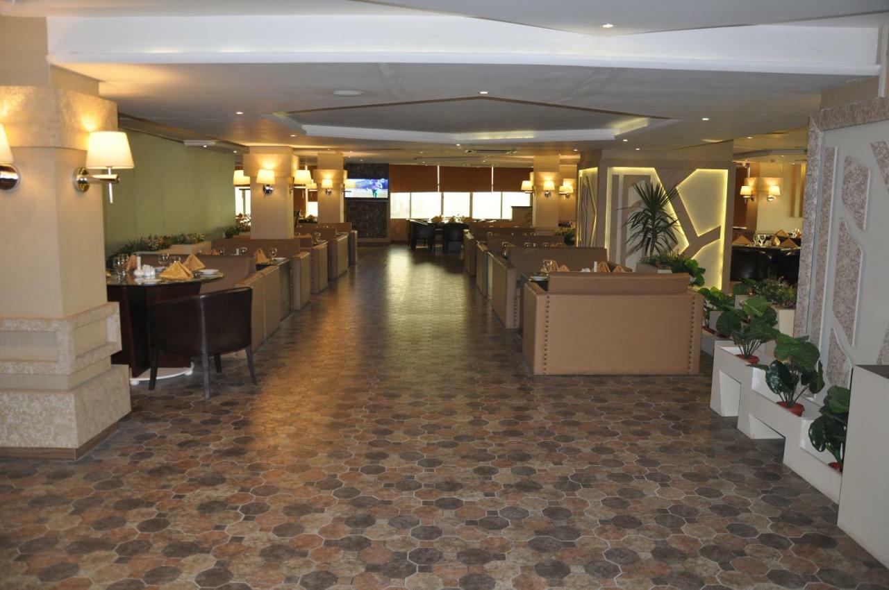 Fort Continental Hotel Пешавар Экстерьер фото