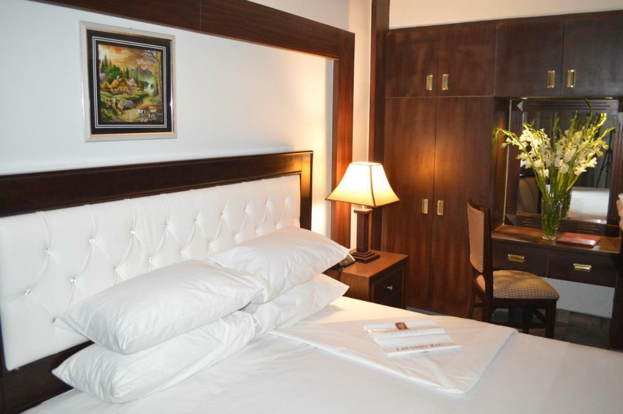 Fort Continental Hotel Пешавар Экстерьер фото