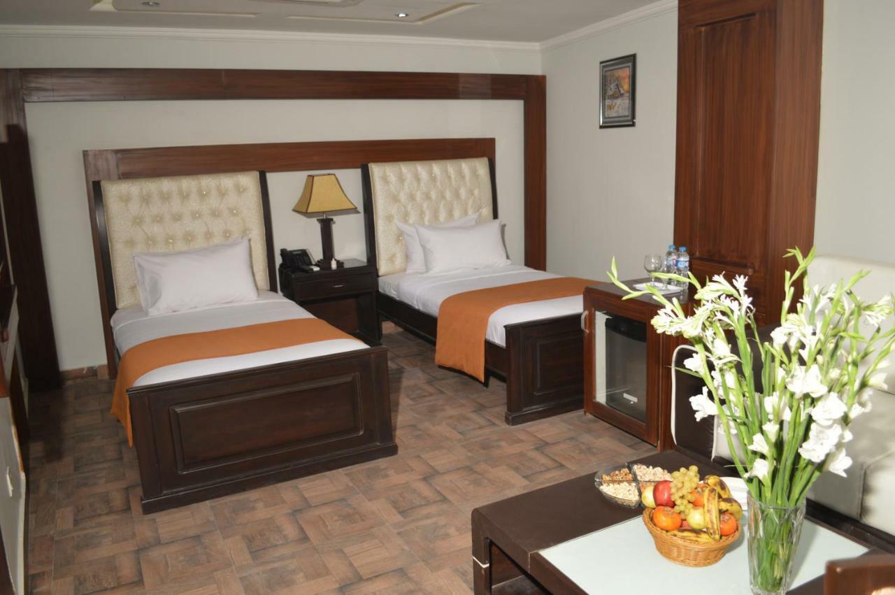 Fort Continental Hotel Пешавар Экстерьер фото